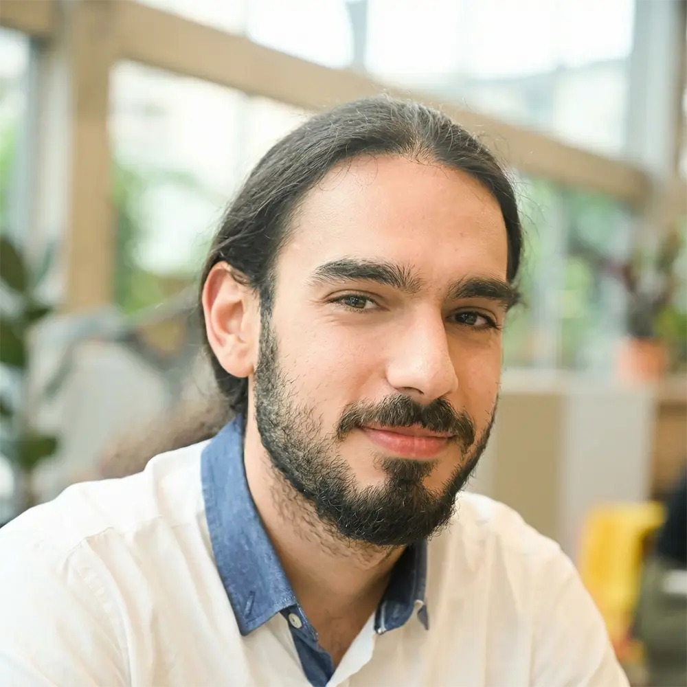 Développeur et concepteur Web de Bac Général MATHS + LLCER